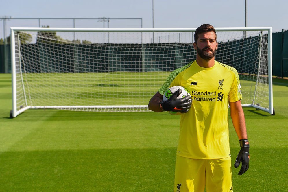 Dinominasikan Raih Ballon d'Or, Alisson Bersikap Realistis Dinominasikan Raih Ballon d'Or, Alisson Bersikap Realistis