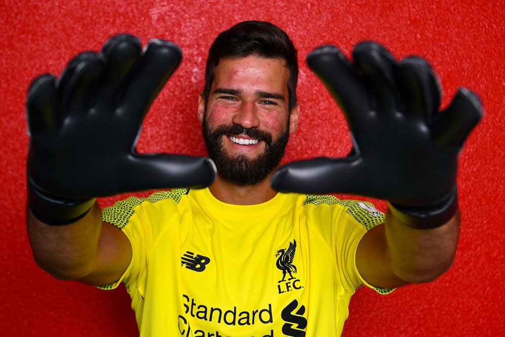 Terungkap! Liverpool Pernah Menolak Kesempatan Merekrut Alisson Becker Hanya Dengan 4,5 Juta Euro Terungkap! Liverpool Pernah Menolak Kesempatan Merekrut Alisson Becker Hanya Dengan 4,5 Juta Euro