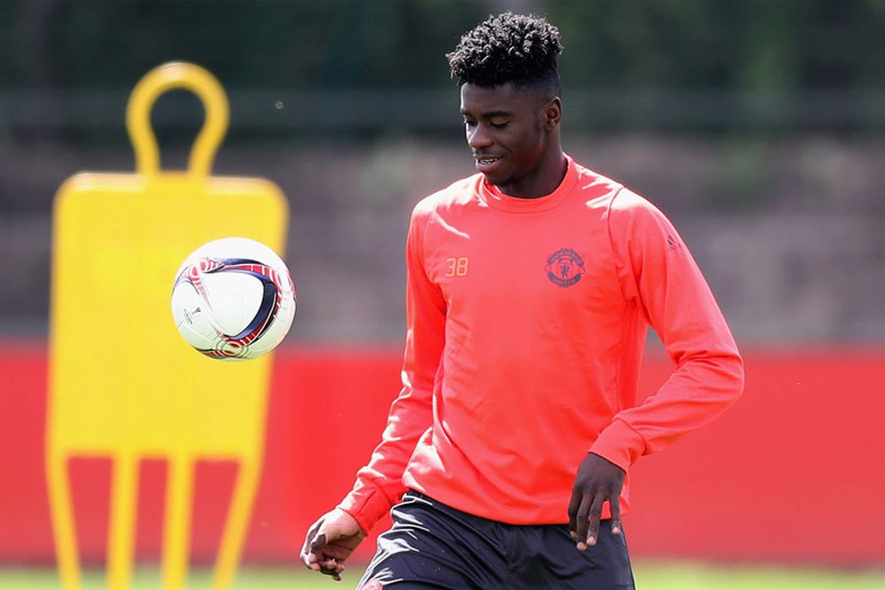 Solskjaer Uji Kemampuan Bek Muda Ini di Pra Musim Manchester United Solskjaer Uji Kemampuan Bek Muda Ini di Pra Musim Manchester United