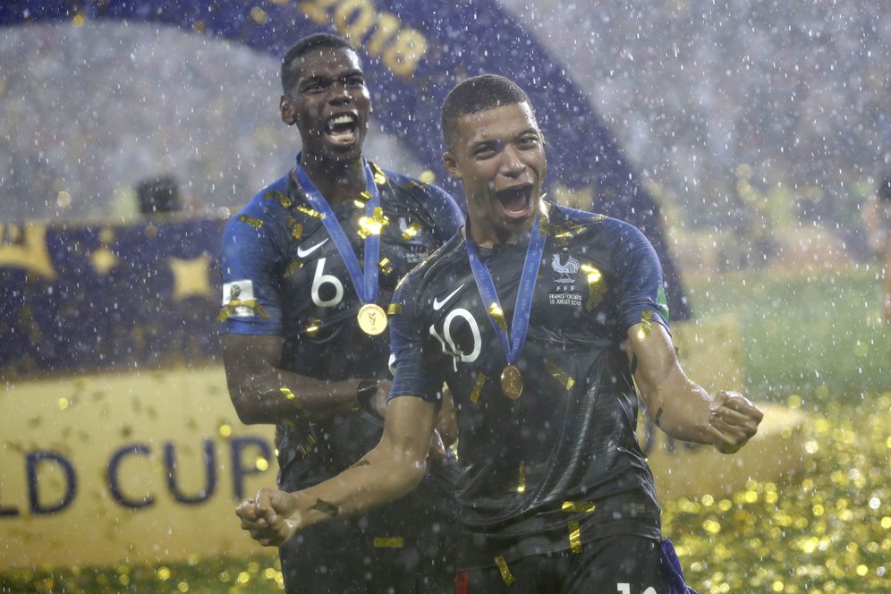 Deschamps: Masih Muda, Mbappe Bisa Juara Dunia Lagi Deschamps: Masih Muda, Mbappe Bisa Juara Dunia Lagi
