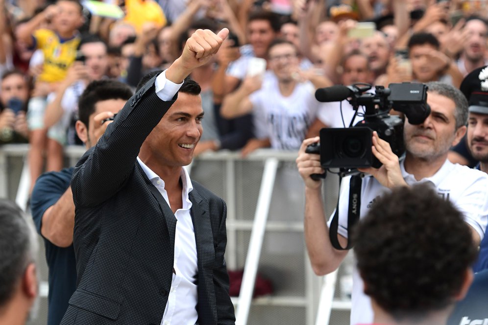 Ronaldo: Juve Salah Satu Tim Terbesar Dalam Sejarah Ronaldo: Juve Salah Satu Tim Terbesar Dalam Sejarah