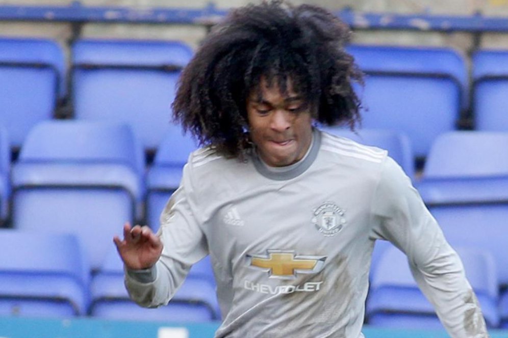 Gabung Birmingham City, Wonderkid Ini Diklaim Bakal Lebih Ciamik Saat Kembali ke MU Gabung Birmingham City, Wonderkid Ini Diklaim Bakal Lebih Ciamik Saat Kembali ke MU