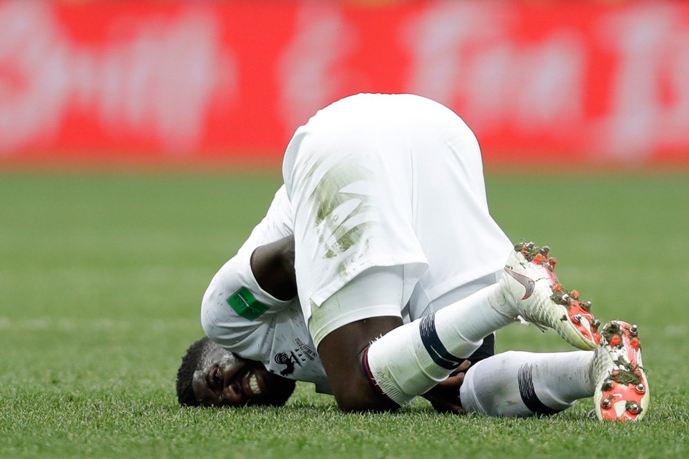 Cedera Umtiti Tak Parah, Bisa Main di Semifinal Piala Dunia Cedera Umtiti Tak Parah, Bisa Main di Semifinal Piala Dunia