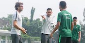 Luis Milla Bertahan, Bagaimana Nasib Penerjemahnya? Luis Milla Bertahan, Bagaimana Nasib Penerjemahnya?