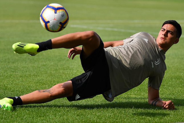 Dibantu oleh Ronaldo Dibantu oleh Ronaldo