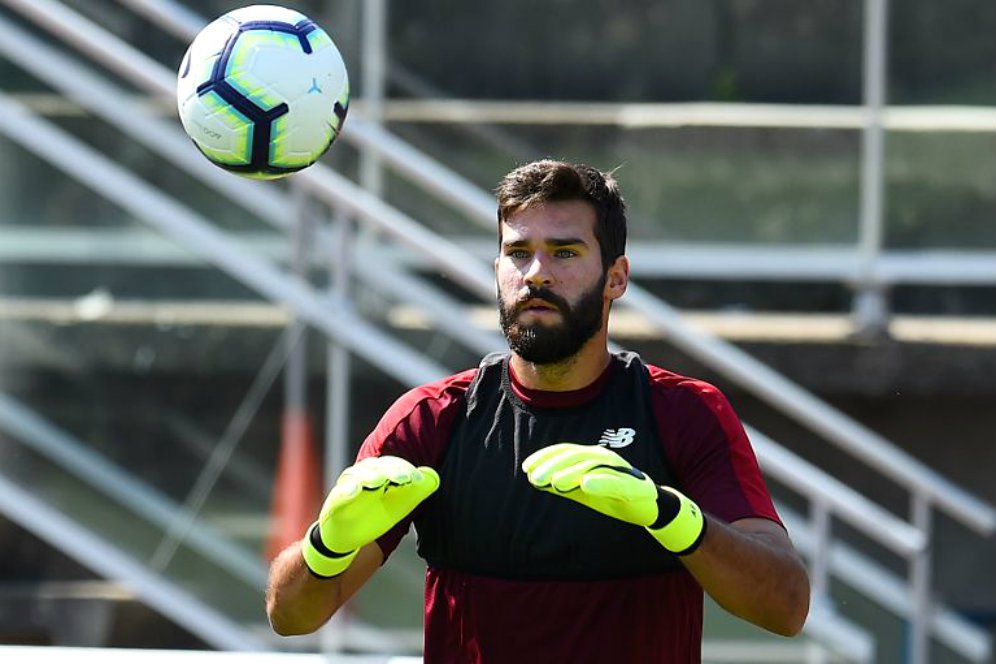 Alisson Pede Siap Main di Premier League Alisson Pede Siap Main di Premier League