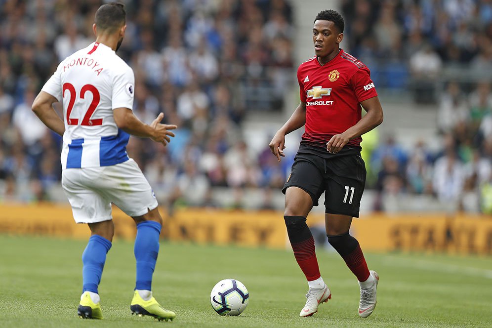 Bertahan, Martial Siap Buktikan Kualitas di MU
