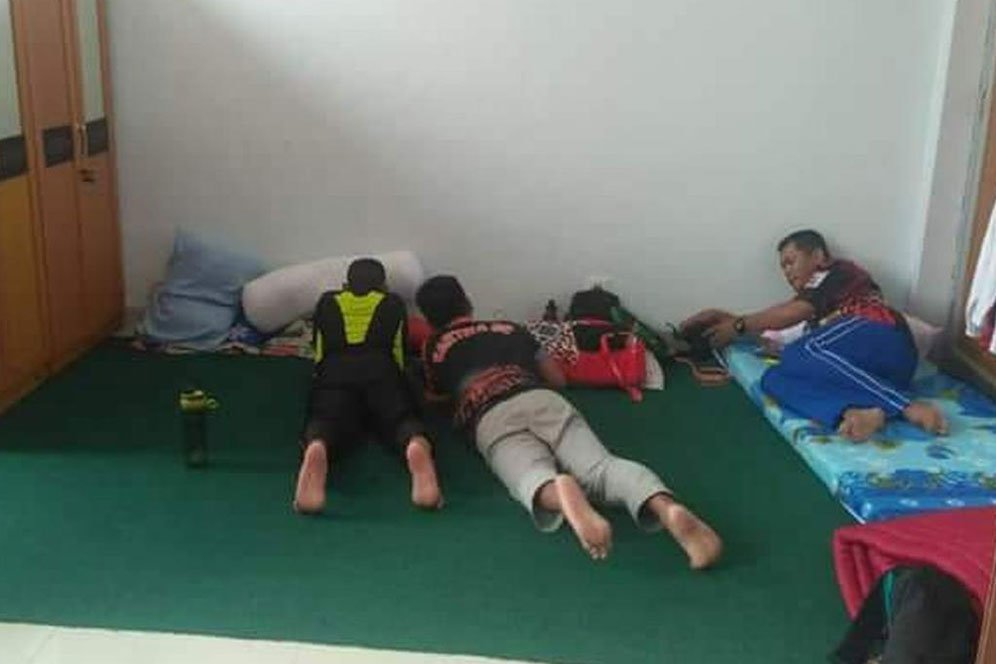 Atlet Menembak Indonesia Asian Games 2018 Sempat Tidur di Karpet Atlet Menembak Indonesia Asian Games 2018 Sempat Tidur di Karpet