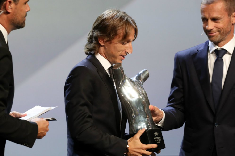 Luka Modric Raih Gelar Pemain Terbaik UEFA 2017-18 Luka Modric Raih Gelar Pemain Terbaik UEFA 2017-18