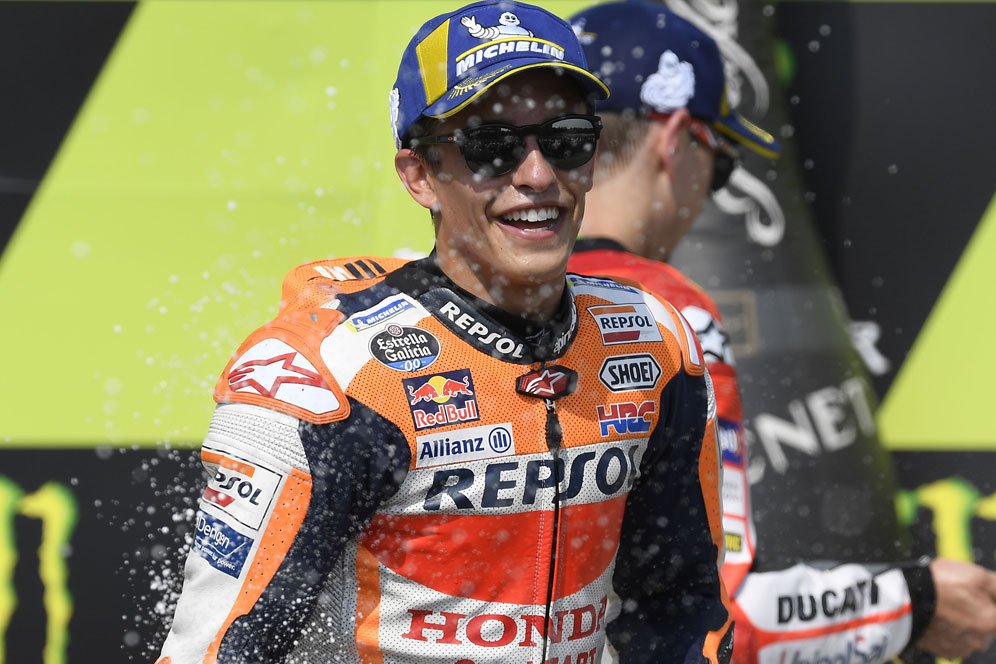 Tak 'Menggila' demi Menang, Marquez Puas Ungguli Rossi Tak 'Menggila' demi Menang, Marquez Puas Ungguli Rossi