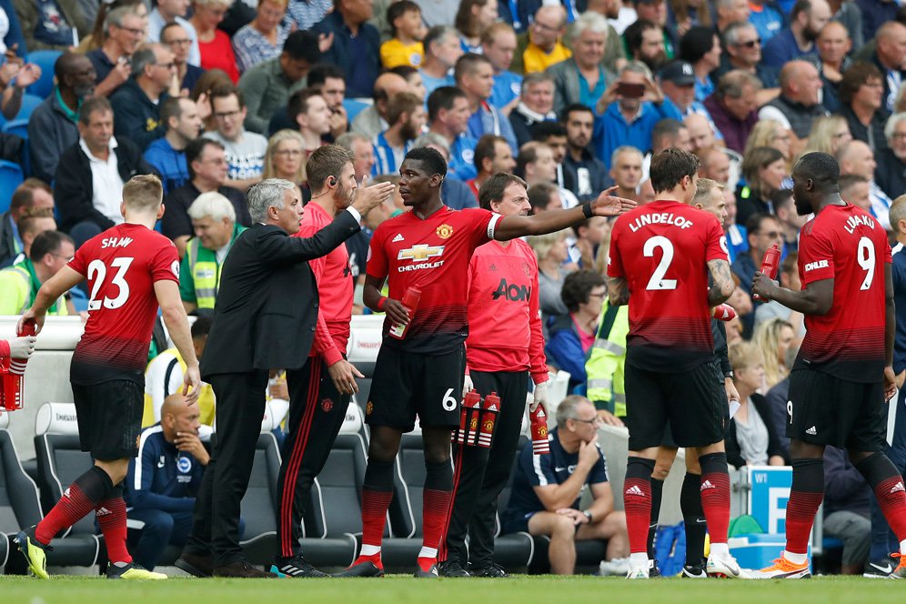Dibungkam Brighton, Neville Jadi Ragu dengan Peluang Juara MU Dibungkam Brighton, Neville Jadi Ragu dengan Peluang Juara MU