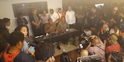 Liga 1 dan Kompetisi Lain Yang Berhenti Sementara di Tengah Jalan Liga 1 dan Kompetisi Lain Yang Berhenti Sementara di Tengah Jalan