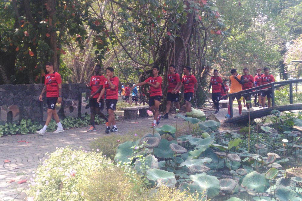 Latihan Spesial Arema FC Punya Manfaat Ganda Latihan Spesial Arema FC Punya Manfaat Ganda