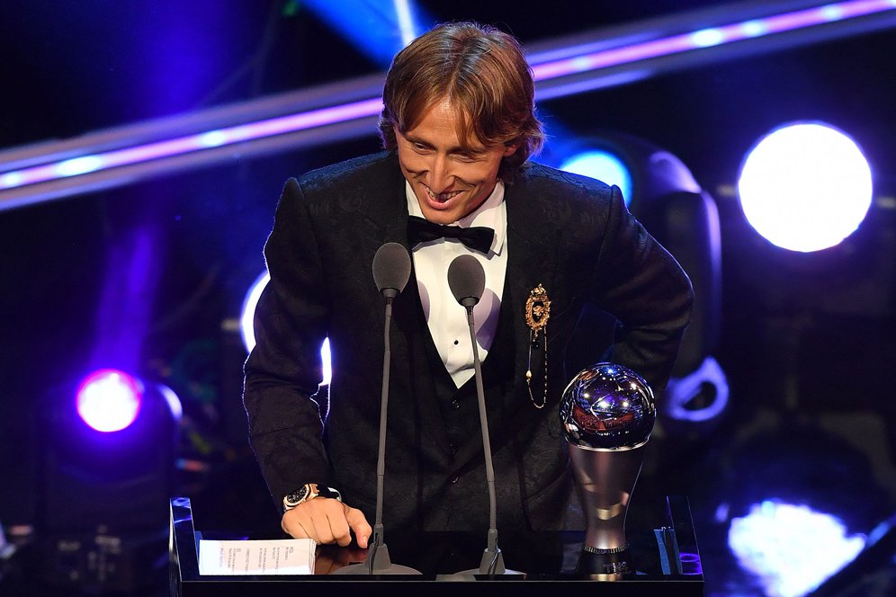 Bukan Ronaldo, Luis Figo Dukung Luka Modric Jadi Pemain Terbaik Dunia Bukan Ronaldo, Luis Figo Dukung Luka Modric Jadi Pemain Terbaik Dunia