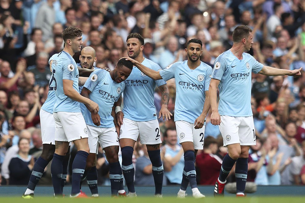 Meski Tak Suka, Cantona Akui Man City Lebih Menarik Ditonton Ketimbang MU Meski Tak Suka, Cantona Akui Man City Lebih Menarik Ditonton Ketimbang MU