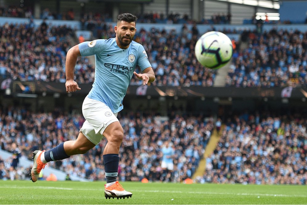 Aguero Cedera Ringan, Guardiola Siap Menanti Aguero Cedera Ringan, Guardiola Siap Menanti