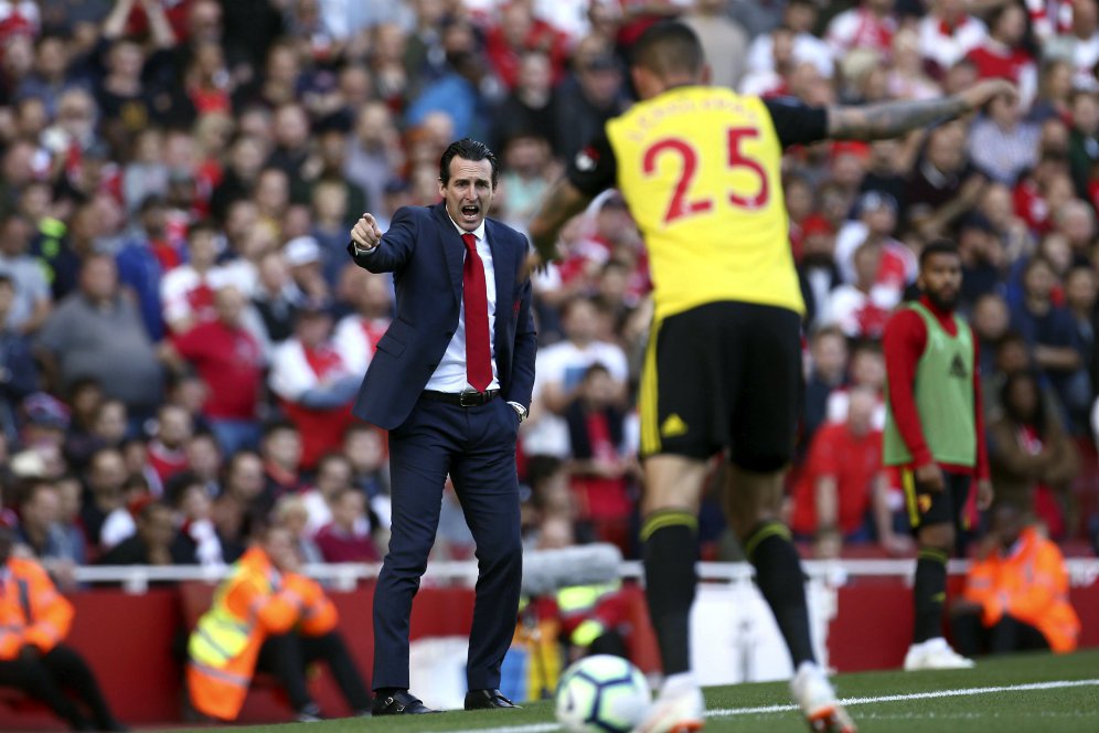Arsenal Kalah, Emery Bela Performa Koscielny Arsenal Kalah, Emery Bela Performa Koscielny