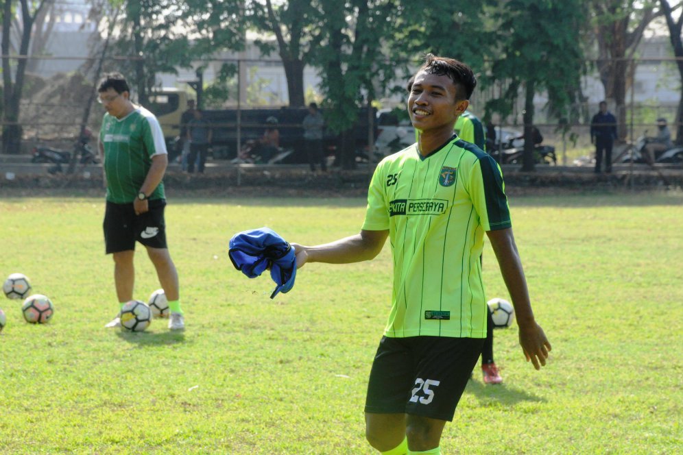 Jalani Peran Baru di Persebaya, M. Irvan Belajar kepada Abu Rizal Jalani Peran Baru di Persebaya, M. Irvan Belajar kepada Abu Rizal