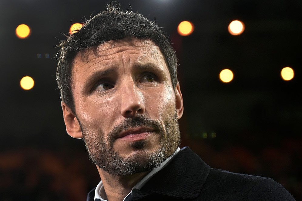 Mark van Bommel Calonkan Diri jadi Pelatih AC Milan Mark van Bommel Calonkan Diri jadi Pelatih AC Milan