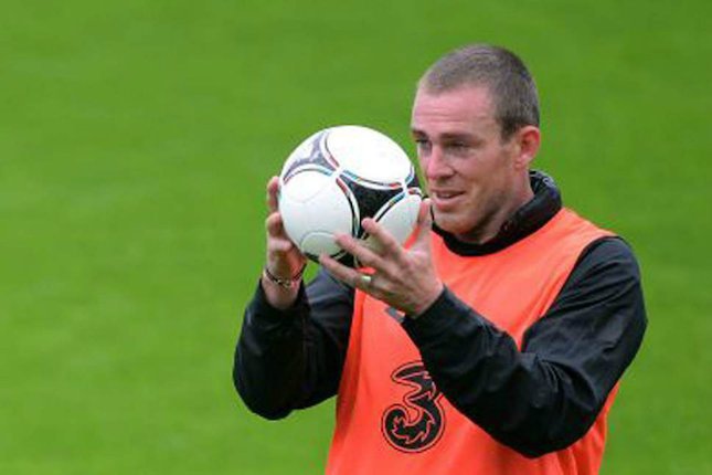 Richard Dunne (8 Kartu Merah) Richard Dunne (8 Kartu Merah)