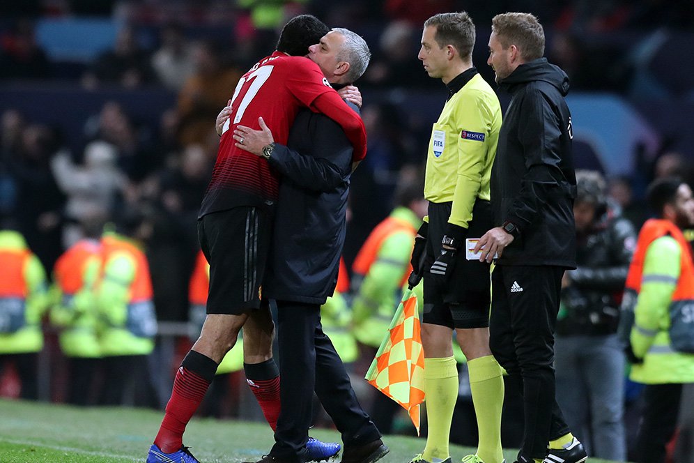 Fellaini Harap Lanjutkan Hasil Positif Lawan Soton Fellaini Harap Lanjutkan Hasil Positif Lawan Soton