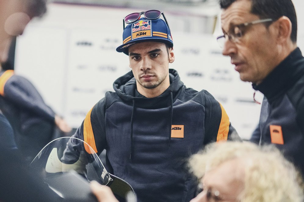 Bantu Oliveira Saingi Rookie Lain, Target Tech 3 di MotoGP 2019 Bantu Oliveira Saingi Rookie Lain, Target Tech 3 di MotoGP 2019