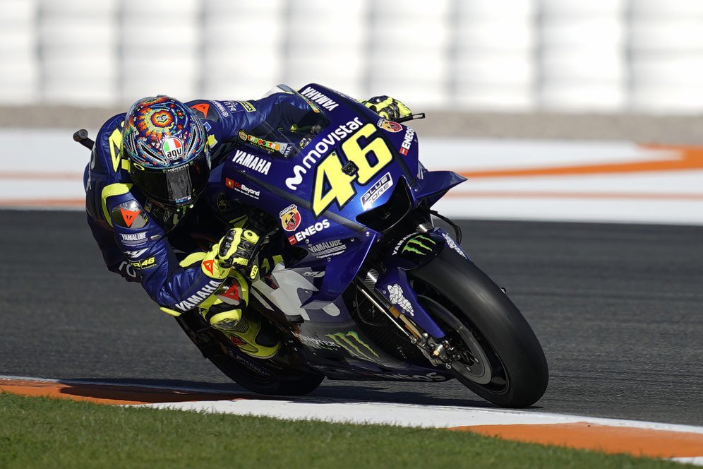 Rossi Tak Rasakan Beda Kedua Mesin Baru Yamaha Rossi Tak Rasakan Beda Kedua Mesin Baru Yamaha