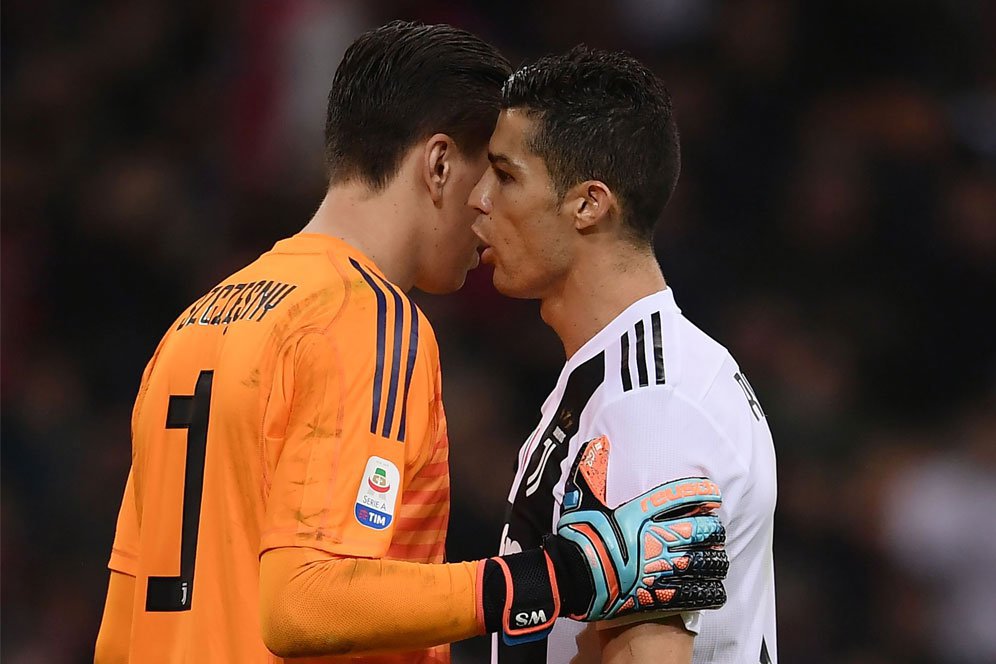 Ingin Balas Budi, Szczesny Siap Ajari Ronaldo Tendangan Bebas