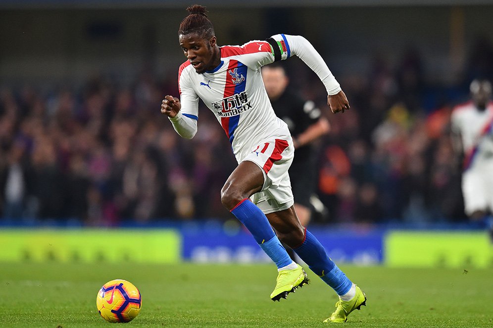 Berkat Sepak Bola, Wilfried Zaha Wujudkan Mimpi untuk Membantu Mereka yang Kesusahan Berkat Sepak Bola, Wilfried Zaha Wujudkan Mimpi untuk Membantu Mereka yang Kesusahan