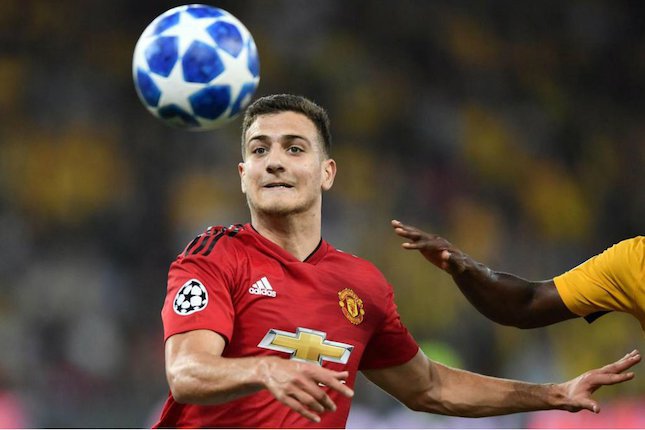 Diogo Dalot (19,8 Juta Pounds dari Porto, 2018)