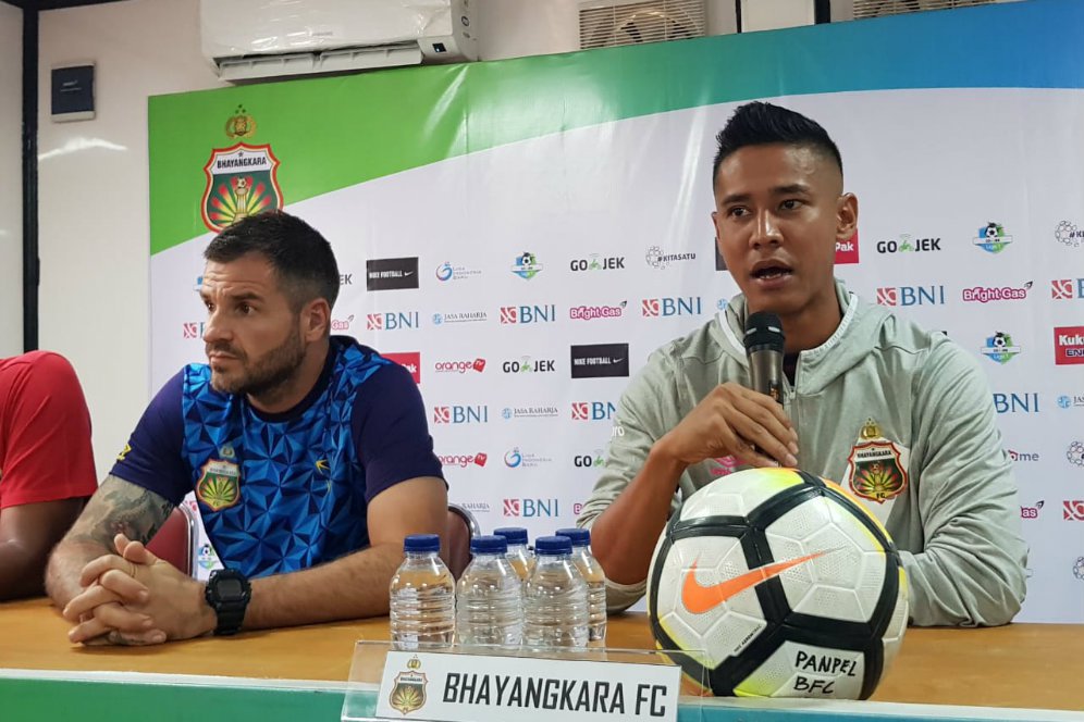 Kakak Kandung Kiper Persija di Bhayangkara FC Berambisi Kalahkan PSM Kakak Kandung Kiper Persija di Bhayangkara FC Berambisi Kalahkan PSM