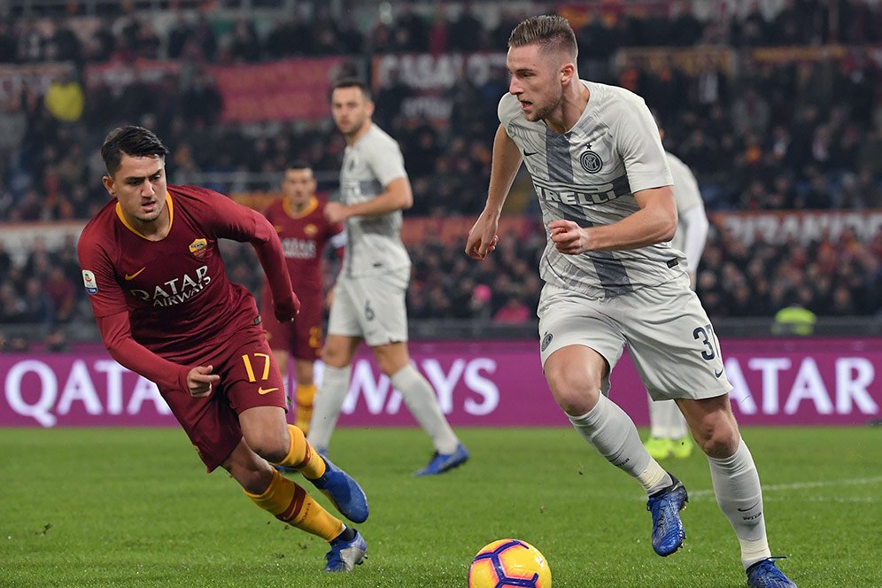 Insiden Penalti Kacaukan Laga Roma vs Inter Insiden Penalti Kacaukan Laga Roma vs Inter