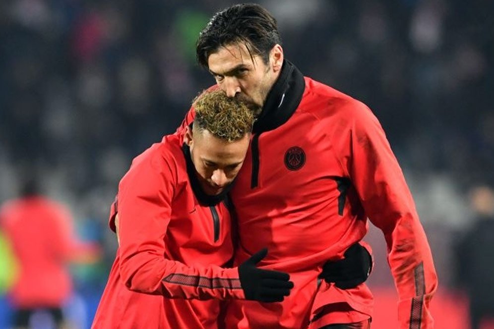 Tanpa Neymar, Buffon Jadi Pesimis Bisa Kalahkan MU Tanpa Neymar, Buffon Jadi Pesimis Bisa Kalahkan MU