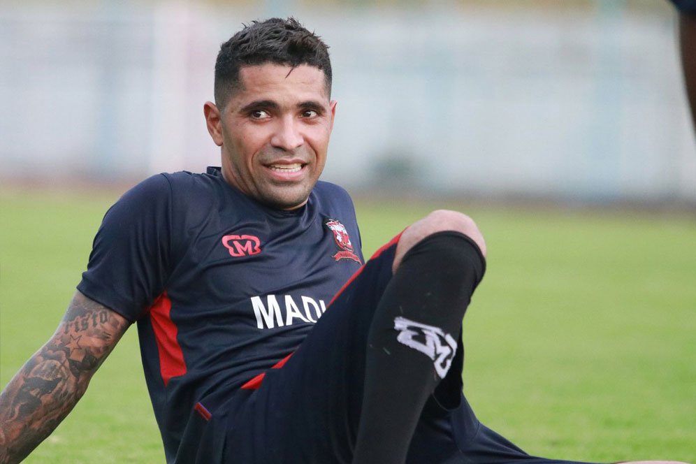 Beto Goncalves Antusias Sambut Laga Kontra Persebaya Beto Goncalves Antusias Sambut Laga Kontra Persebaya