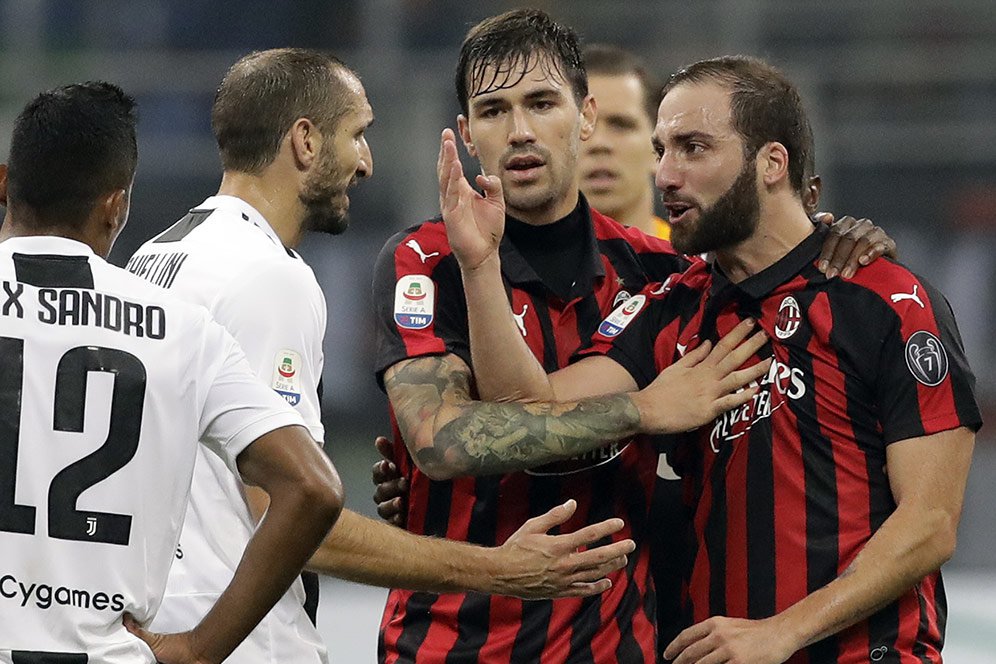 Chelsea dan Juventus Sepakat Soal Transfer Higuain Chelsea dan Juventus Sepakat Soal Transfer Higuain