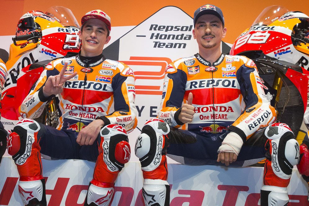 Marquez Soal Lorenzo: Seorang Juara Bakal Bertahan di Honda Marquez Soal Lorenzo: Seorang Juara Bakal Bertahan di Honda