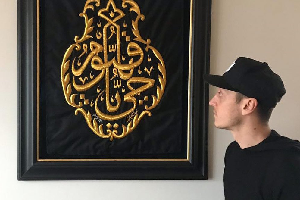 Ketika Mesut Ozil Disuguhi Rendang: Makanan Indonesia yang lezat Ketika Mesut Ozil Disuguhi Rendang: Makanan Indonesia yang lezat