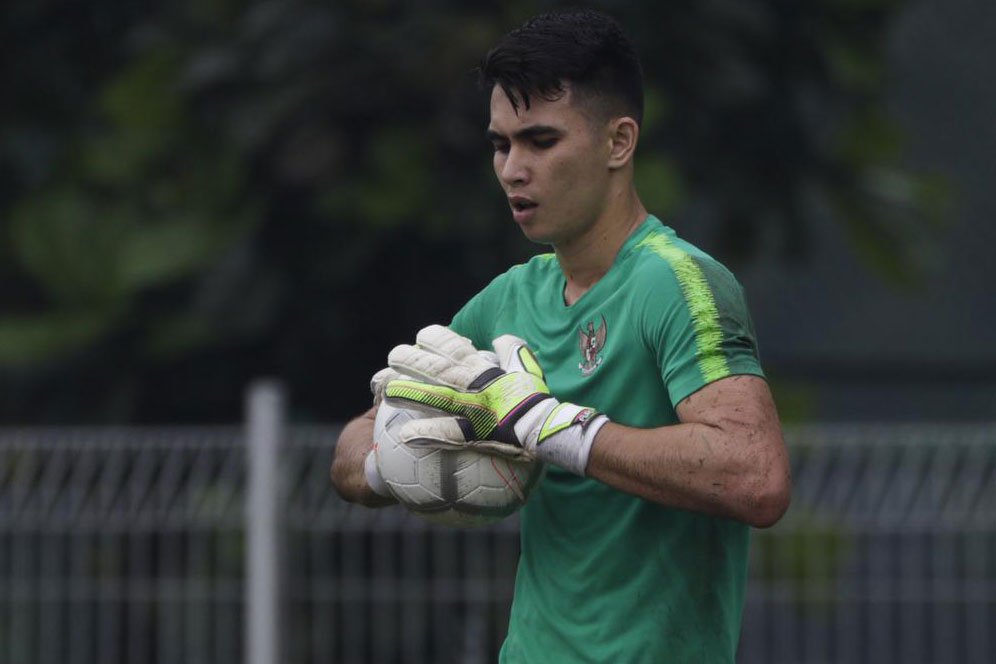 Fakta Menarik Nadeo Argawinata, Kiper Timnas Indonesia U-22 yang Disebut Mirip Kiper Chelsea Fakta Menarik Nadeo Argawinata, Kiper Timnas Indonesia U-22 yang Disebut Mirip Kiper Chelsea
