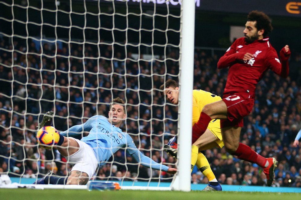 John Stones dan Kisah Penyelamatan 1 Sentimeter John Stones dan Kisah Penyelamatan 1 Sentimeter