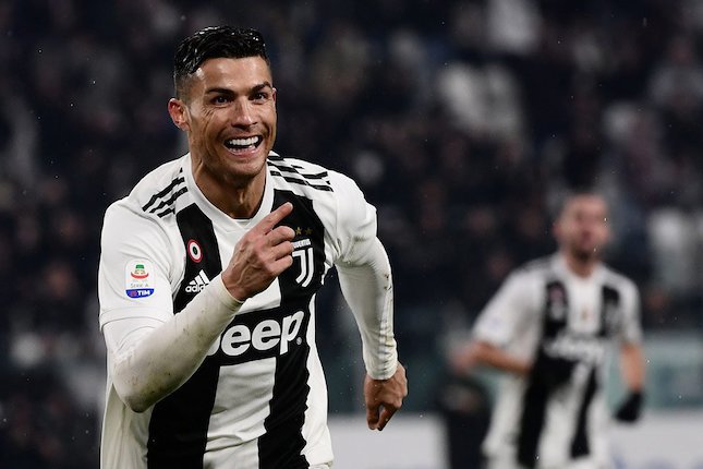 Pujian untuk Ronaldo Pujian untuk Ronaldo