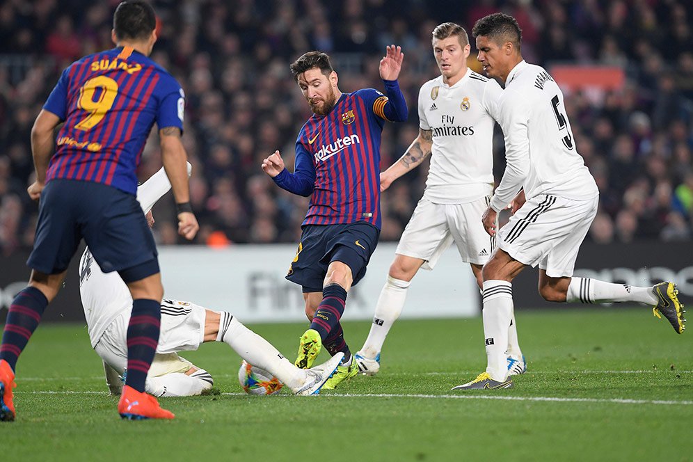Tertinggal 9 Poin, Real Madrid Optimis Masih Bisa Salip Barcelona Tertinggal 9 Poin, Real Madrid Optimis Masih Bisa Salip Barcelona
