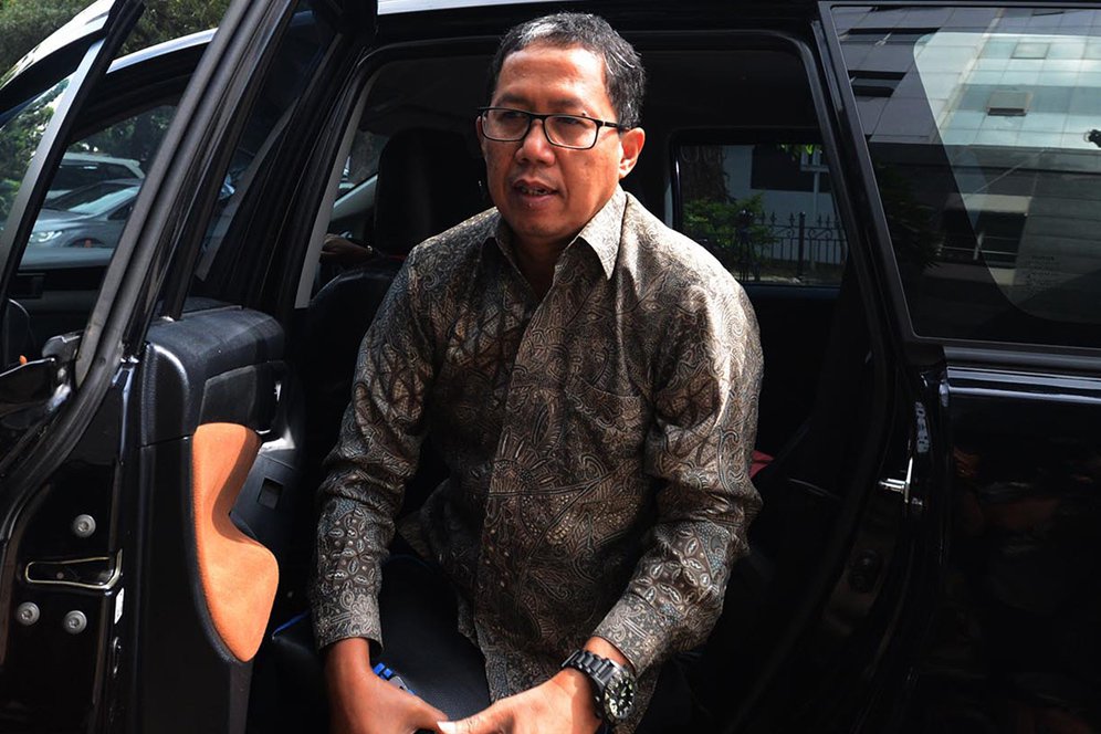 Joko Driyono Resmi Ditahan Satgas Antimafia Bola Joko Driyono Resmi Ditahan Satgas Antimafia Bola