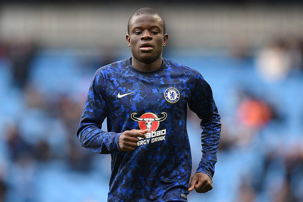 Kante Jadi Bahan Ejekan Setelah Terpeleset Lawan Arsenal, Dibilang Kesurupan Gerrard Kante Jadi Bahan Ejekan Setelah Terpeleset Lawan Arsenal, Dibilang Kesurupan Gerrard