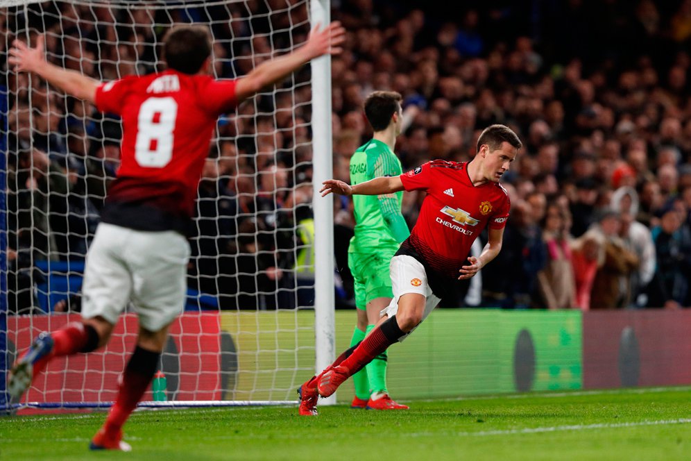 Tinggalkan MU, Herrera Sudah Sepakat Gabung PSG?