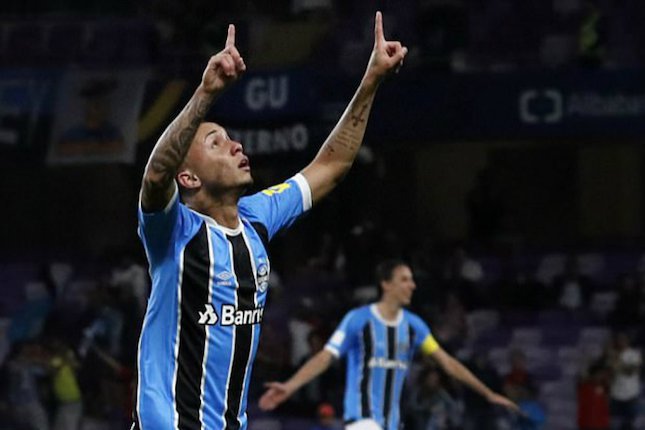 6. Everton Soares