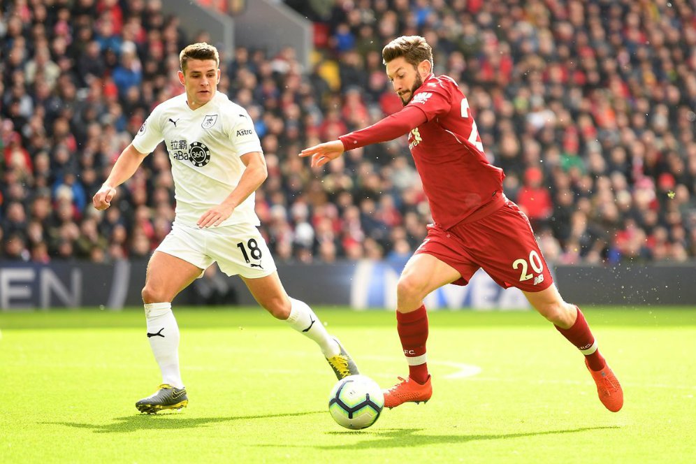 Liverpool Terus Bereksperimen dengan Adam Lallana Liverpool Terus Bereksperimen dengan Adam Lallana