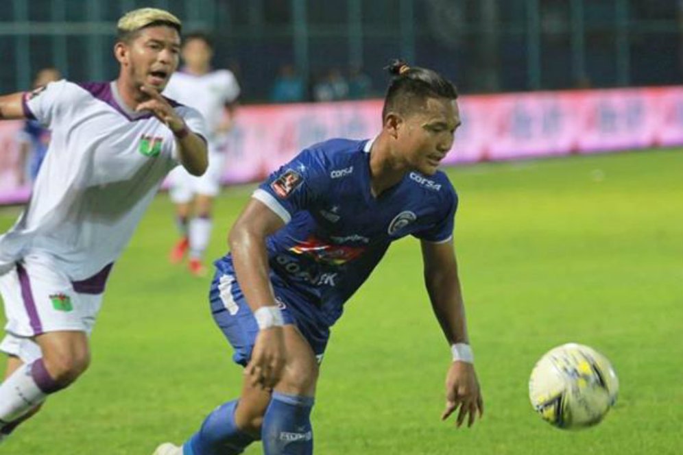 Pulihkan Kondisi, Striker Arema Harus Absen pada Laga Pembuka Liga 1 Musim 2019 Pulihkan Kondisi, Striker Arema Harus Absen pada Laga Pembuka Liga 1 Musim 2019