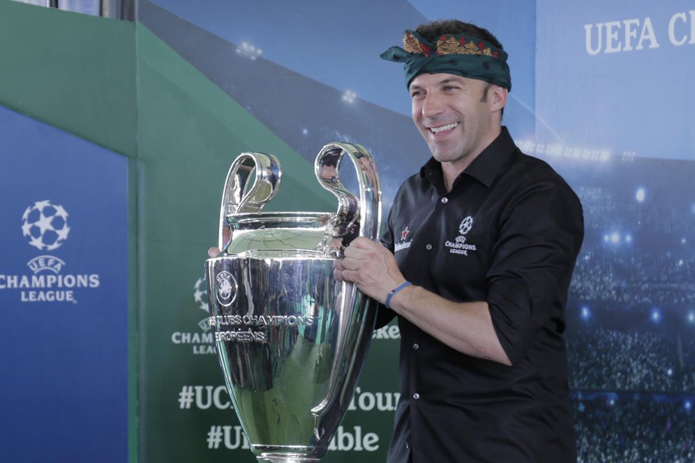 Demi Jumpa Alessandro Del Piero, Fans Juventus ini Rela Tempuh Perjalanan 2500 km Demi Jumpa Alessandro Del Piero, Fans Juventus ini Rela Tempuh Perjalanan 2500 km