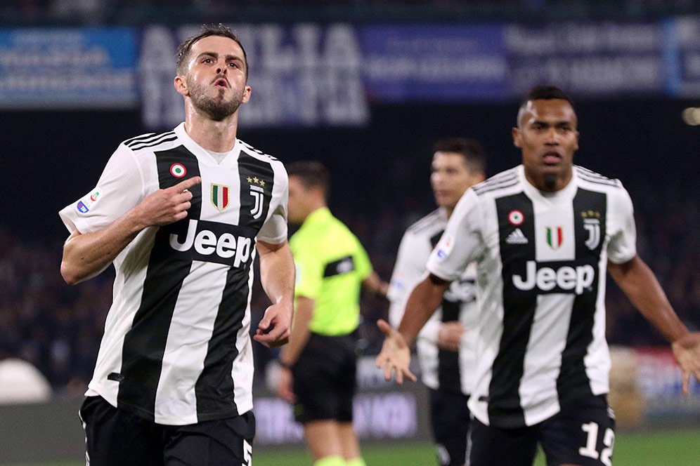 Pjanic Klaim Juve Cuma Tak Beruntung Saat Dikalahkan Ajax