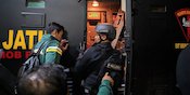 Tinggalkan Kanjuruhan Dini Hari, Skuat Persebaya Masih Belum Aman dari Lemparan Botol Minuman